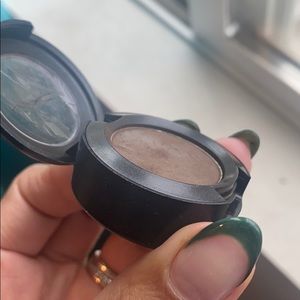MAC eyeshadow BRUN